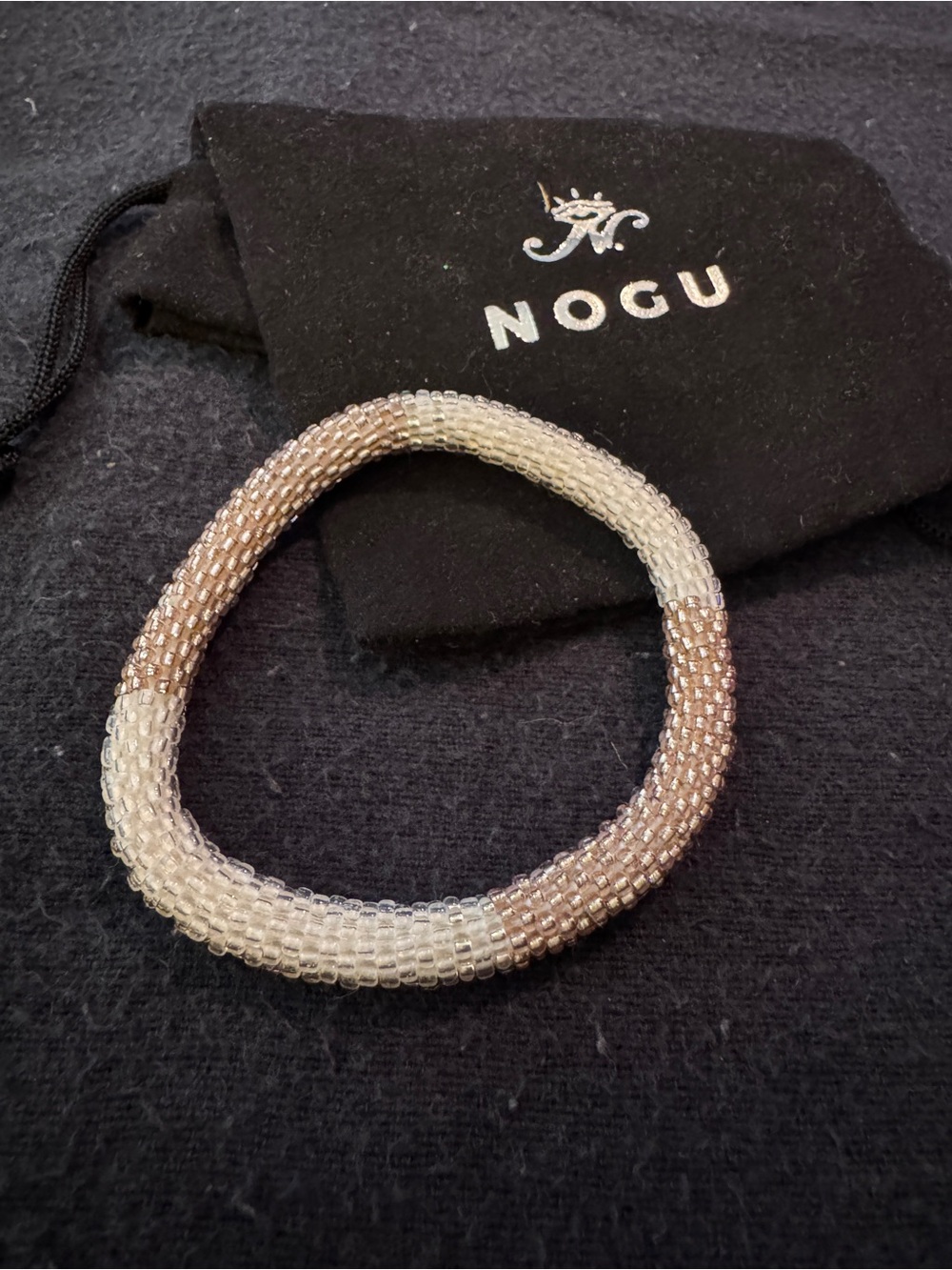 NOGU Two-Tone Beaded Stretch Bracelet in Cream and Light Brown